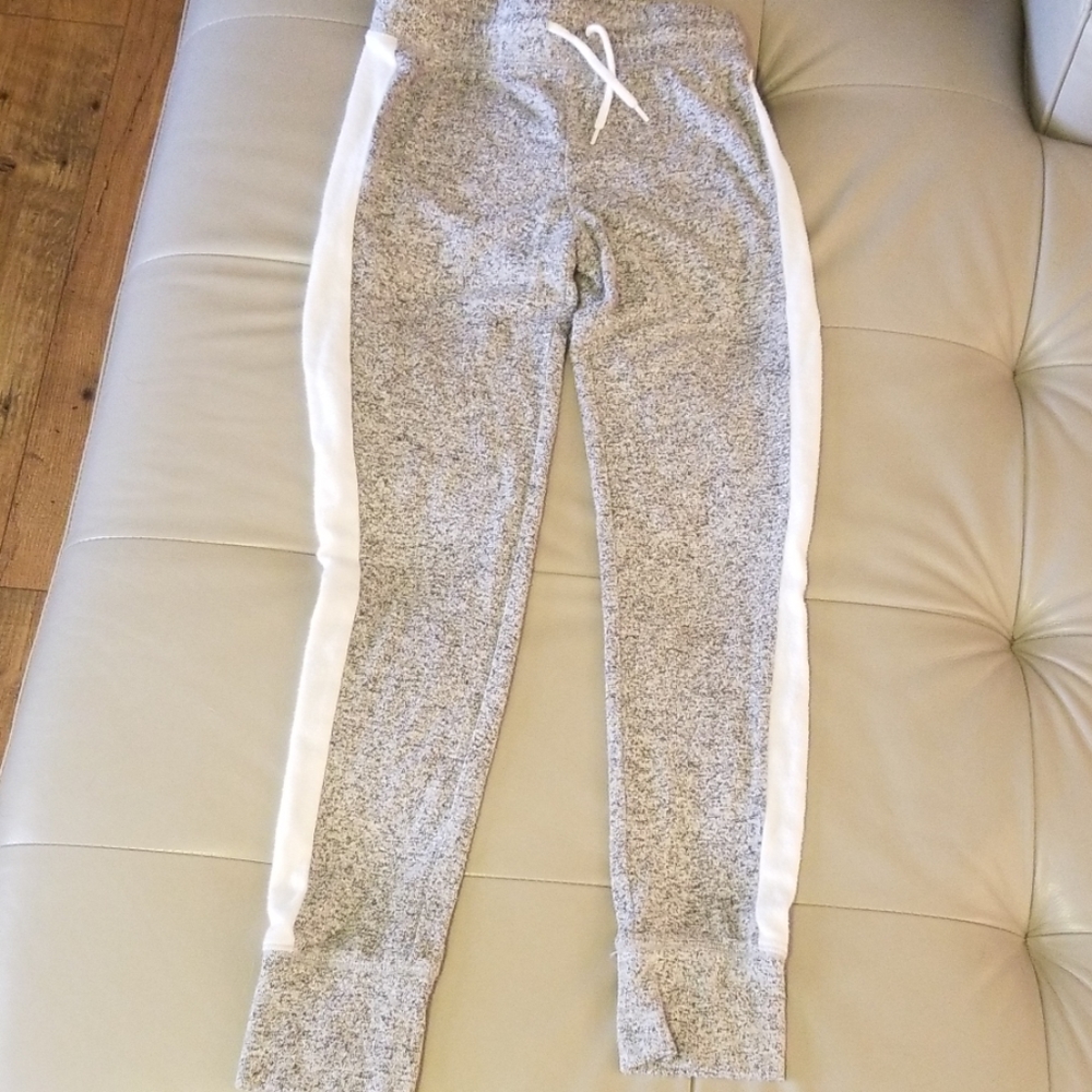 Old Navy  joggers. Girl's sz L (10-12).